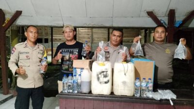Hasil razia miras Polsek Tobelo di Desa Lina Ino dan Desa Pitu, Kecamatan Tobelo Tengah (foto istimewa-kierahainsight.id)