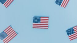 Strategi Baru Kebijakan Amerika Terbaru: Dampaknya pada Ekonomi Global dan Hubungan Internasional