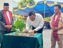 Johan Manery Serahkan Gedung Sekolah Minggu GMIH Imanuel Gamsungi