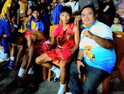 Kadispora Halut Dampingi Petinju di Arena POPDA XII, Beri Motivasi Jelang Babak Lanjutan
