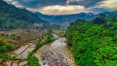Banjir Hari Ini Indonesia: Update Terbaru, Dampak Lokal, dan Tips Menghadapi Banjir Secara Efektif