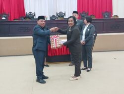 Pemkab Halut Serahkan KUA-PPAS 2027 ke DPRD, Bupati Paparkan Enam Prioritas Pembangunan