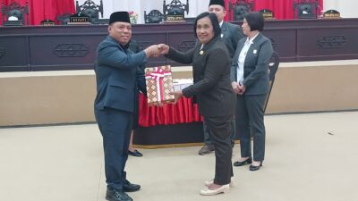 Pemkab Halut Serahkan KUA-PPAS 2027 ke DPRD, Bupati Paparkan Enam Prioritas Pembangunan