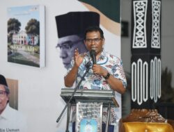 HUT ke-56, Wabup Halut Luncurkan Buku ke-10 “Sekolah Rumah Pendidikan”